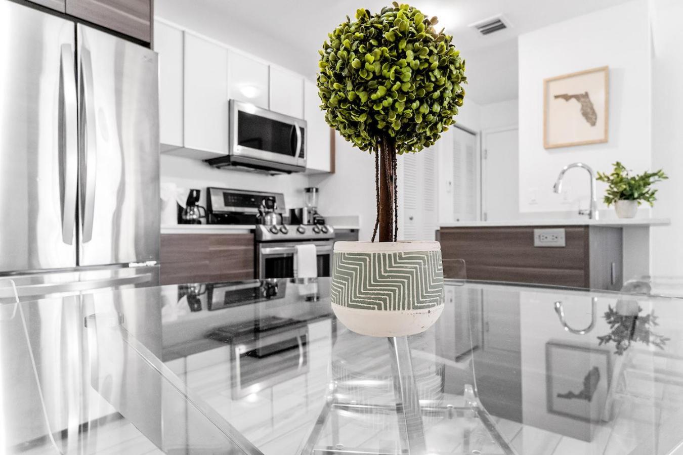 Lovely Unit Mins From Wynwood With Free Parking Miami Exterior photo